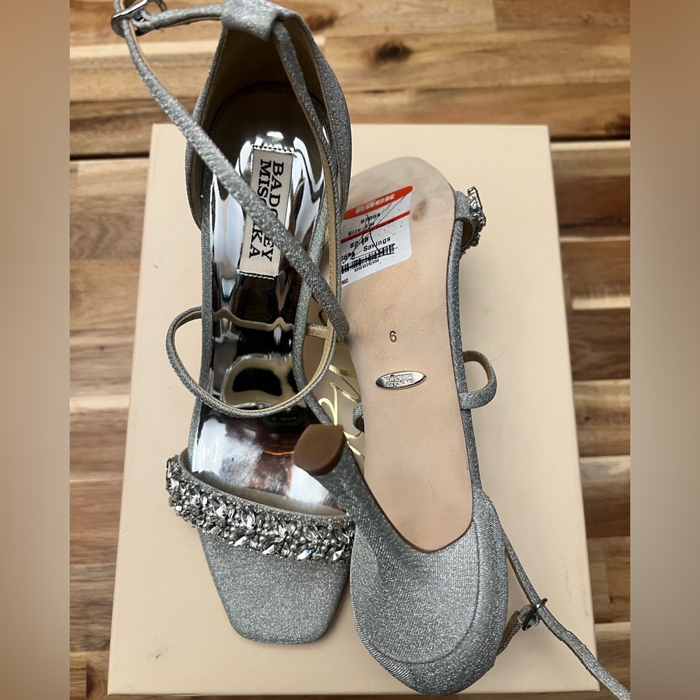 NEW BADGLEY MISCHKA NALA SHOES: Size Women’s 9